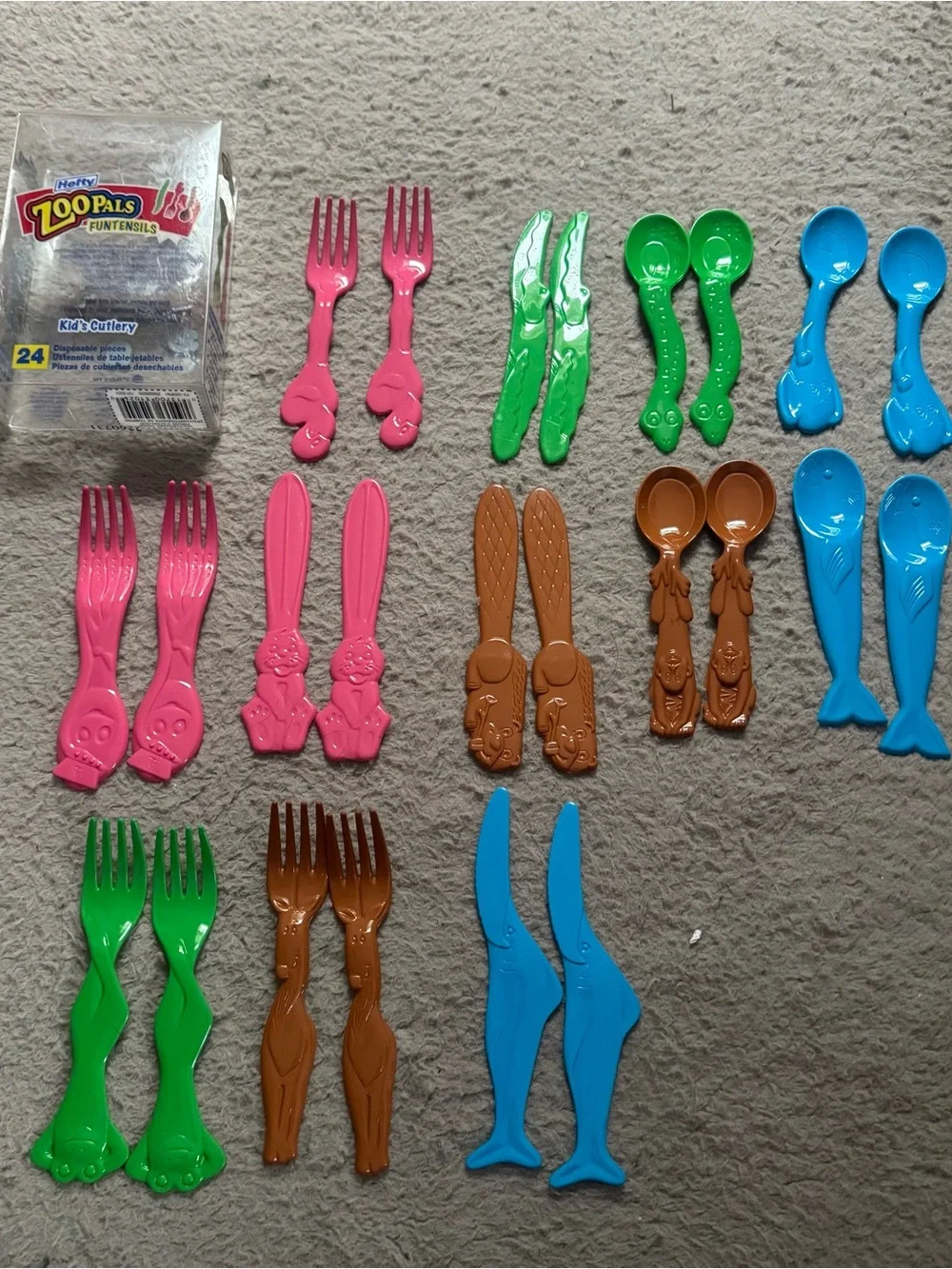 Vintage ZooPals Utensils Animal Funtensils Hefty 24ct open box fork spoon knife